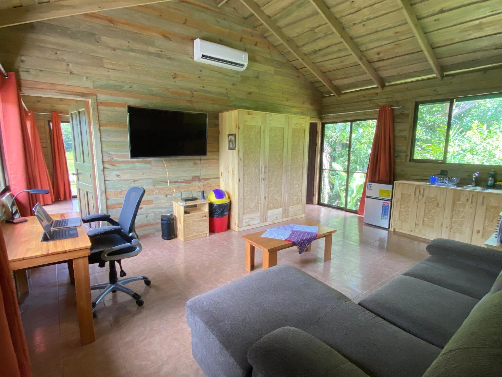 Uvita Oasis Retreat With Villa Cabins And Apartment ภายนอก รูปภาพ