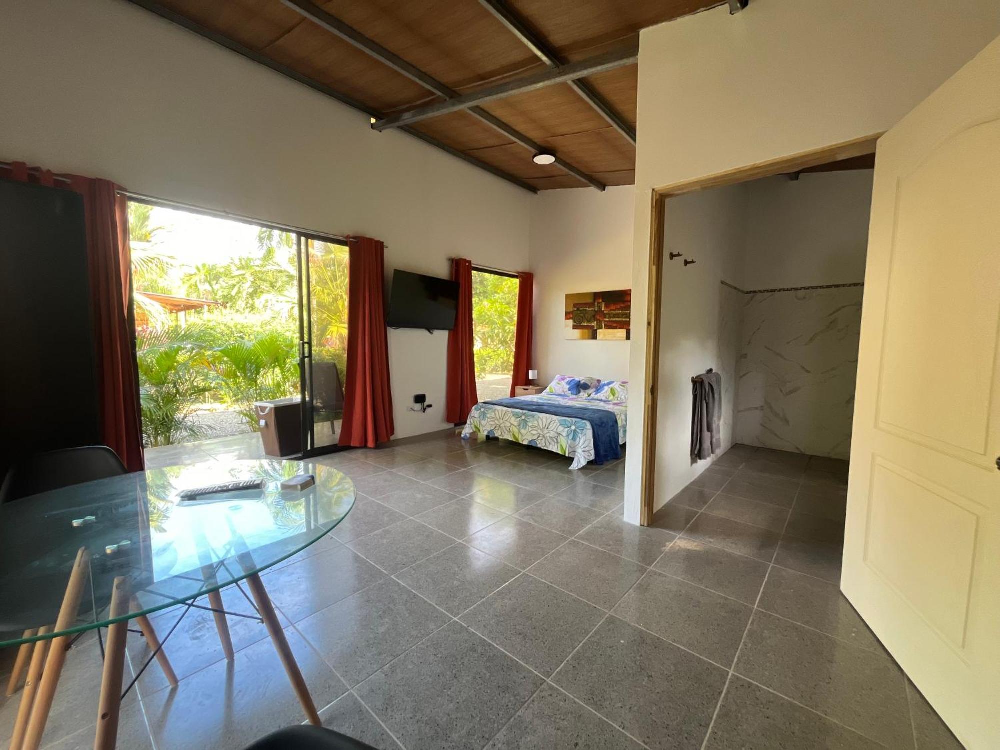 Uvita Oasis Retreat With Villa Cabins And Apartment ภายนอก รูปภาพ