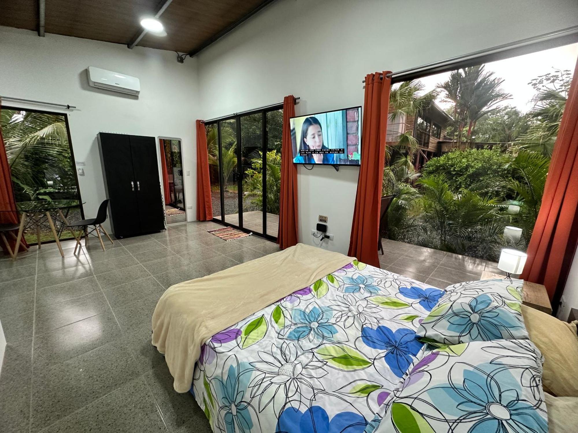 Uvita Oasis Retreat With Villa Cabins And Apartment ภายนอก รูปภาพ