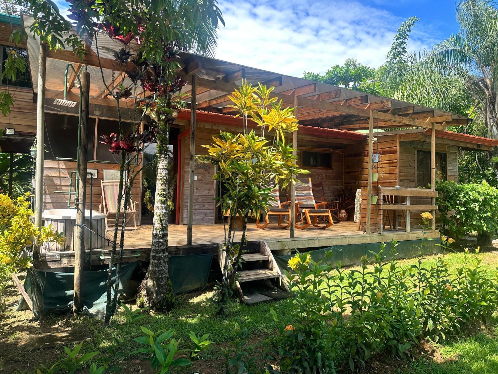 Uvita Oasis Retreat With Villa Cabins And Apartment ภายนอก รูปภาพ