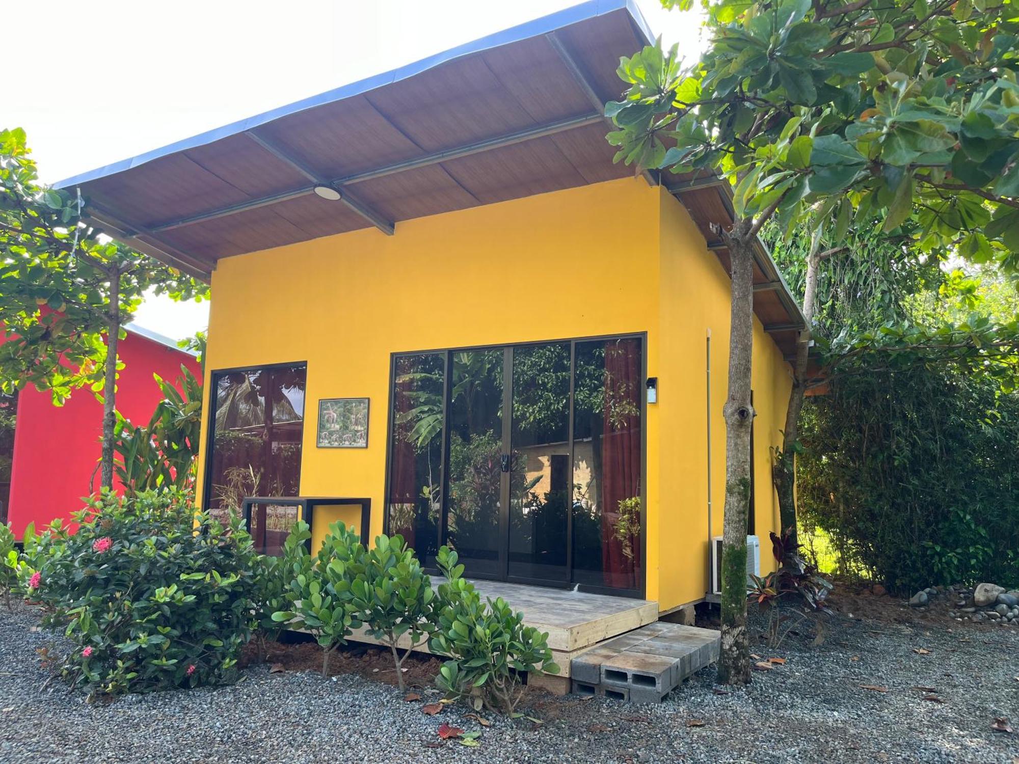 Uvita Oasis Retreat With Villa Cabins And Apartment ภายนอก รูปภาพ